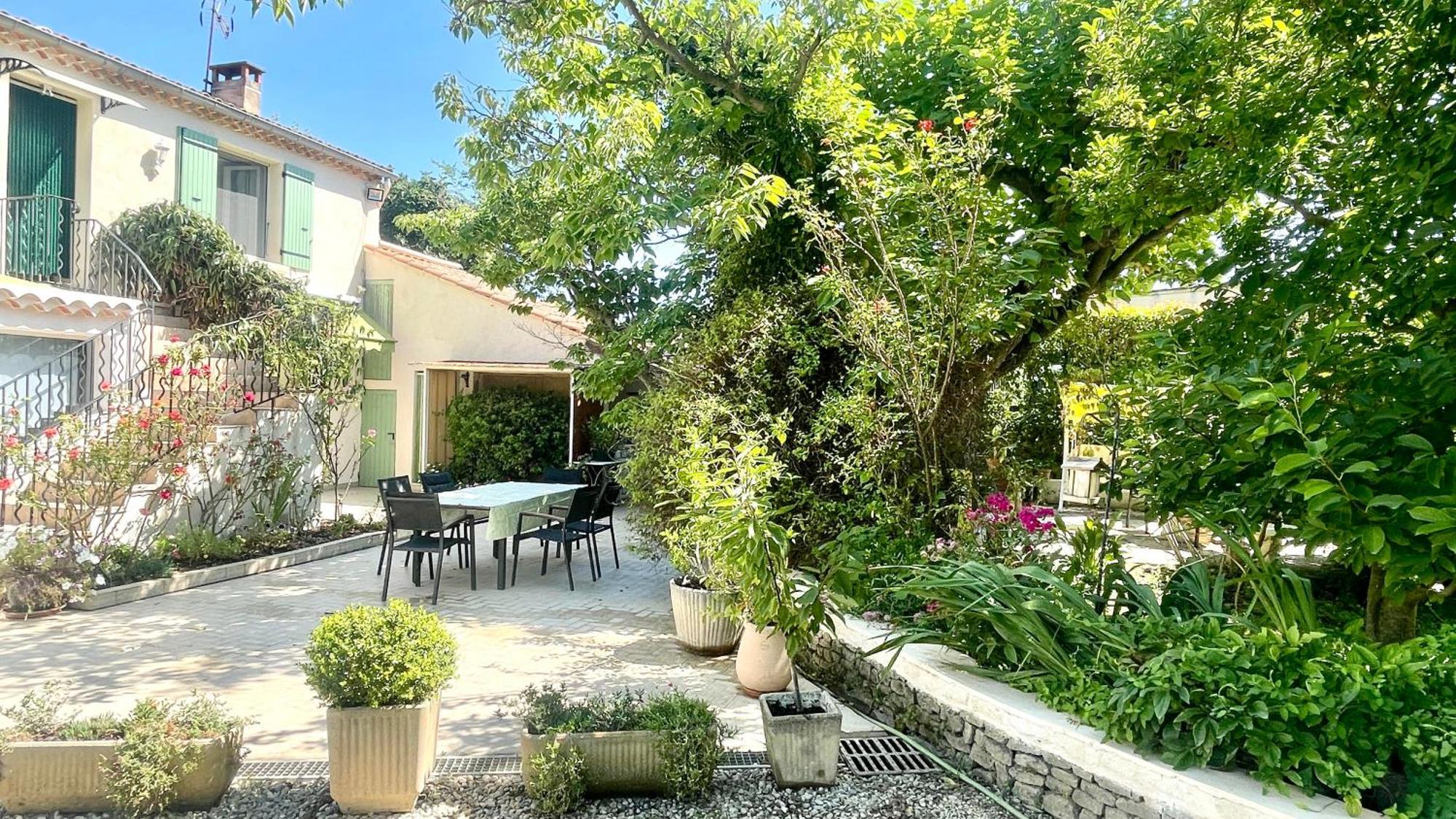Cheval-Blanc Rendez-Vous Avec Les Cigales - Gite 6 Personnes 100M2 - Piscine Privee - Climatisation מראה חיצוני תמונה